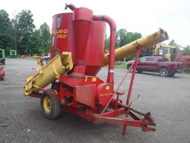 New Holland 352 Moulange — photo 2