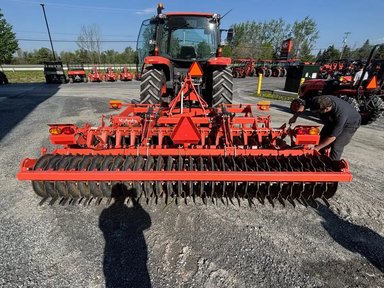 2022 Kubota CD1350 Disque — photo 2