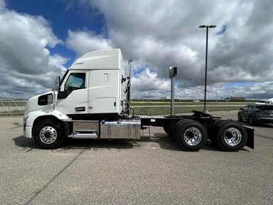 2027 Mack ANTHEM 64T Camion dix roues — photo 2
