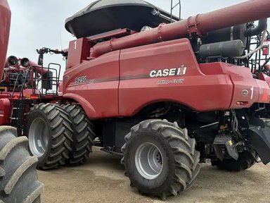 2023 Case IH 9250 Batteuse — photo 2
