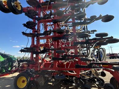 2012 Bourgault 3320-76 Semoir à air — photo 2