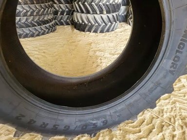 Uniglory 650/65R42 Pneus — photo 2
