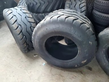 Petlas 400/70-20 Pneus — photo 2