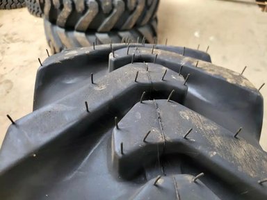 Petlas 12.5/80-18 Pneus — photo 2