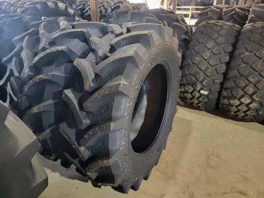 Petlas 420/70R30 Pneus — photo 2