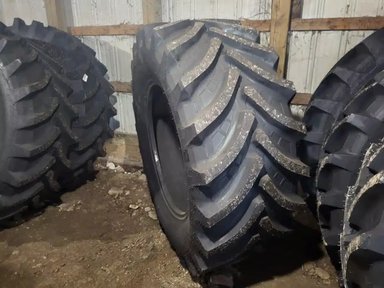 Petlas 650/65R38 Pneus — photo 2
