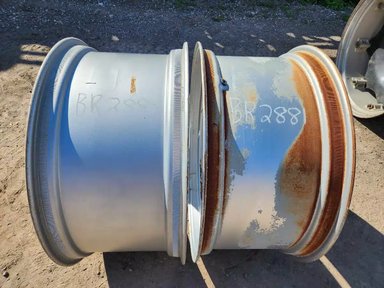 Unverferth 16x34 jantes — photo 2