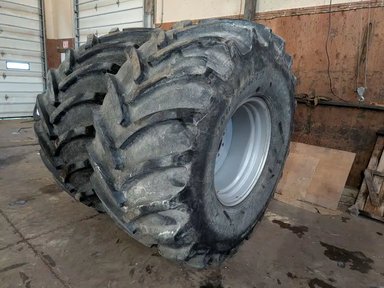 Goodyear 900/60R32 Pneus et roues — photo 2