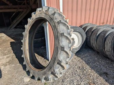 Firestone 300/95R46 Pneus — photo 2