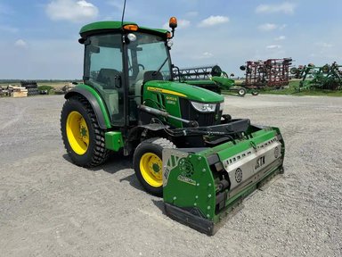 2021 John Deere 4052R Tracteur — photo 2