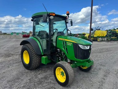 2019 John Deere 4066R Tracteur — photo 2