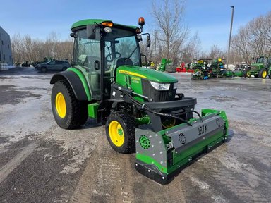 2020 John Deere 4066R Tracteur — photo 2