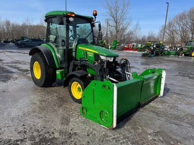 2021 John Deere 4066R Tracteur — photo 2