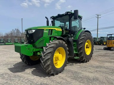 2022 John Deere 6R 215 Tracteur — photo 2