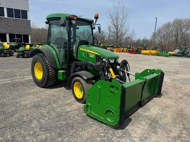 2021 John Deere 4066R Tracteur — photo 2