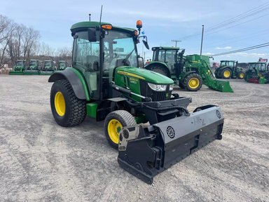 2020 John Deere 4066R Tracteur — photo 2