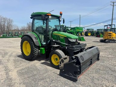 2020 John Deere 4066R Tracteur — photo 2