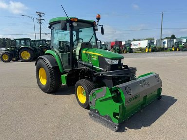 2022 John Deere 4066R Tracteur — photo 2