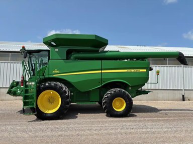 2013 John Deere S680 Batteuse — photo 2