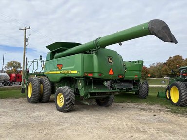 2007 John Deere 9760 STS Batteuse — photo 2
