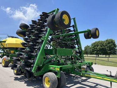2017 John Deere 1890 Semoir à air — photo 2