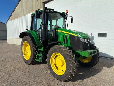 2022 John Deere 6110M Tracteur — photo 2