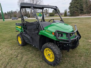 2024 John Deere XUV 590M VTT — photo 2