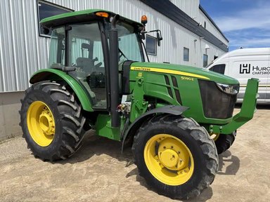 2019 John Deere 5090E Tracteur — photo 2