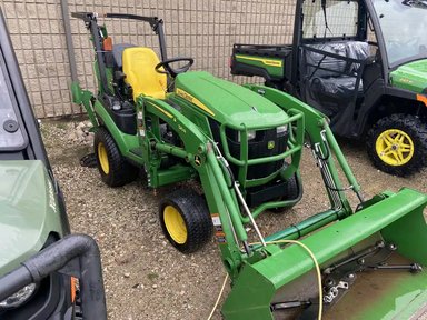 2018 John Deere 1025R Tracteur — photo 2