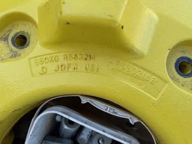 John Deere OUTER WHEEL WEIGHTS Tracteur — photo 2