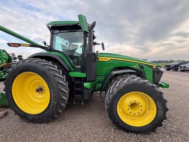 2022 John Deere 8R 310 Tracteur — photo 2