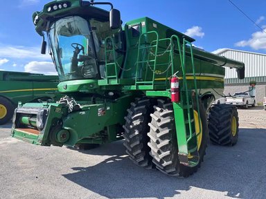 2013 John Deere S670 Batteuse — photo 2
