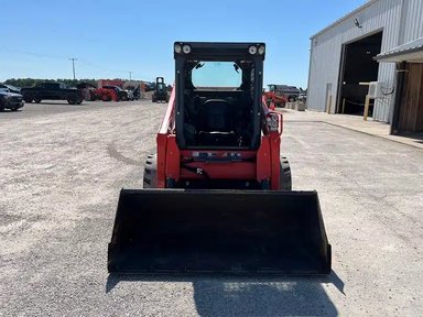 2023 Kubota SSV65 chargeuse à direction à glissement — photo 2