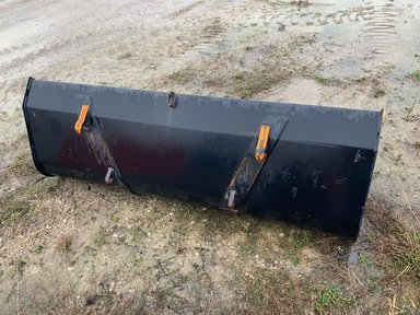Kubota M7202 Godet (bucket) — photo 2