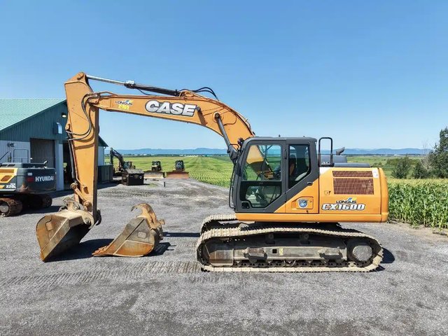 2016 Case CX160D Excavatrice