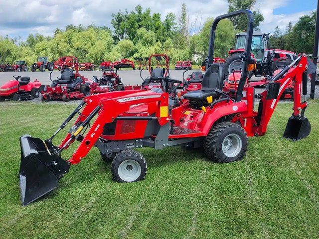 2023 Massey Ferguson GC1723 Tracteur avec chargeur