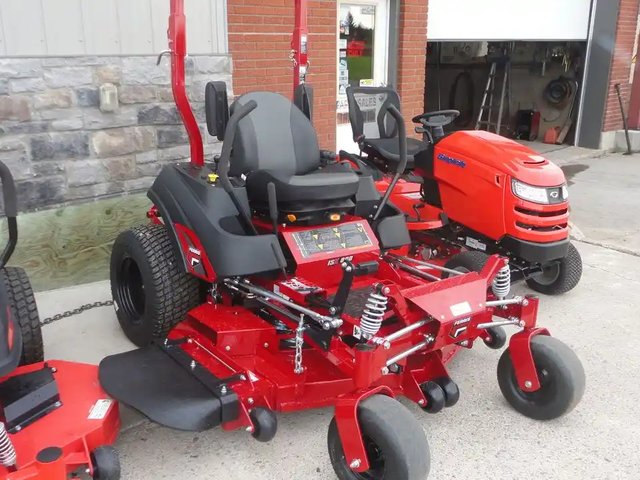 Ferris ISX 800 Tondeuse à rayon de braquage zéro