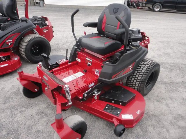 2026 Ferris 500S Tondeuse à rayon de braquage zéro