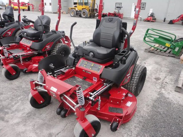 Ferris ISX 2200 Tondeuse à rayon de braquage zéro