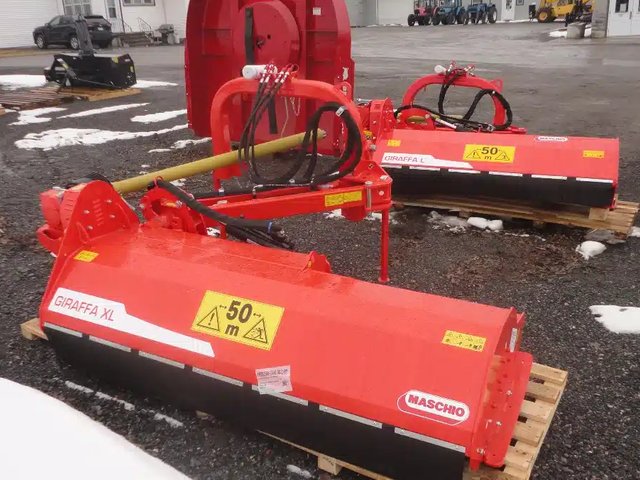 Maschio Giraffa XL SE 210 Faucheuse à fléaux