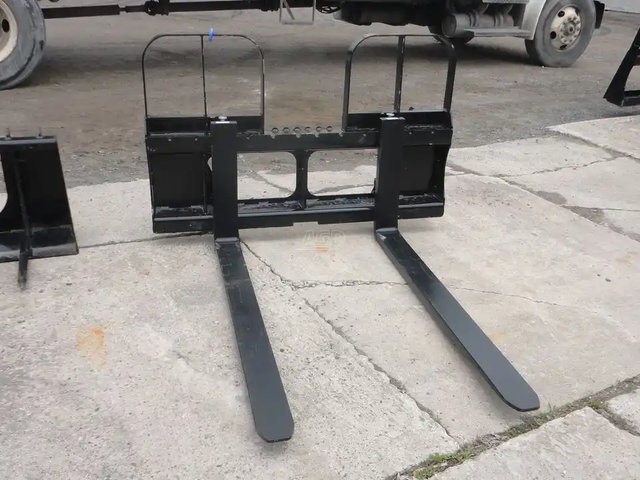 HLA Attachments HD5548 Fourche à palette
