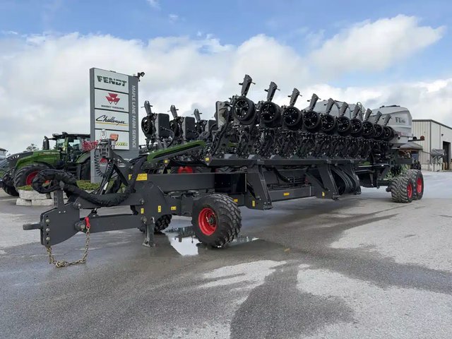 2023 Fendt Momentum 16-30 Planteur
