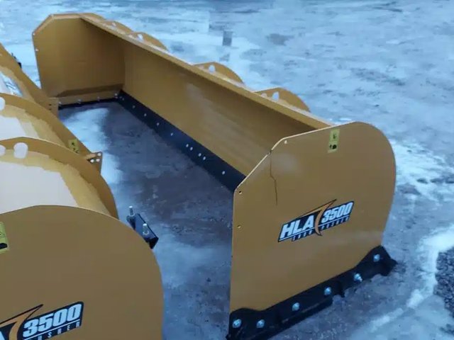 2025 HLA Attachments SP350012 Gratte à neige