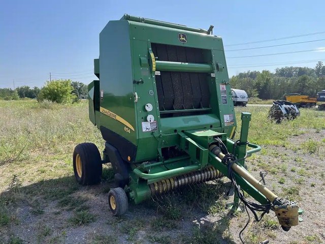 2011 John Deere 854SS Presse à Balle Ronde