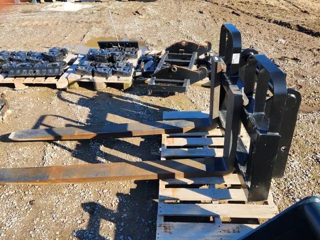 HLA Attachments HD100 Godet (bucket)