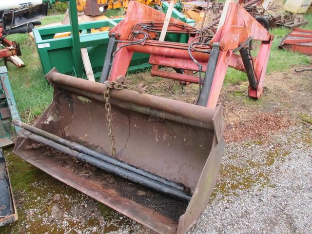 KMW 340 chargeur frontal
