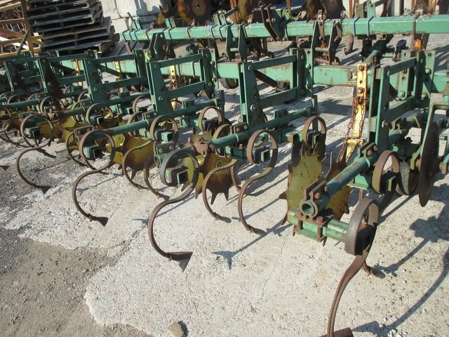 John Deere RM Cultivateur
