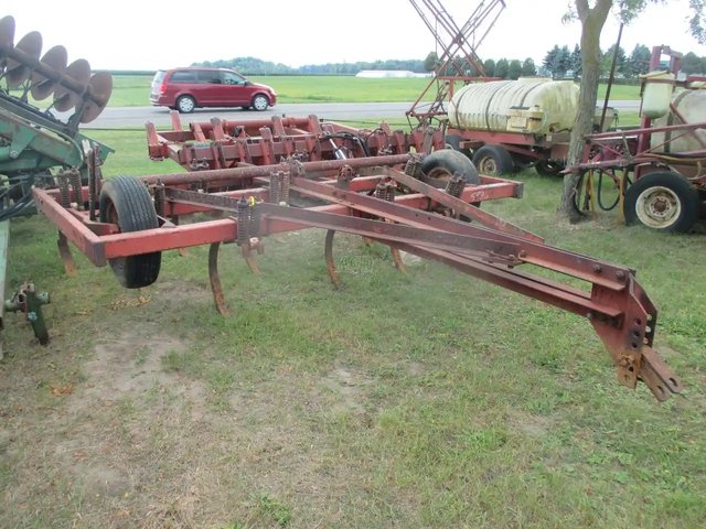 International Harvester 55 Cultivateur Sous-soleur