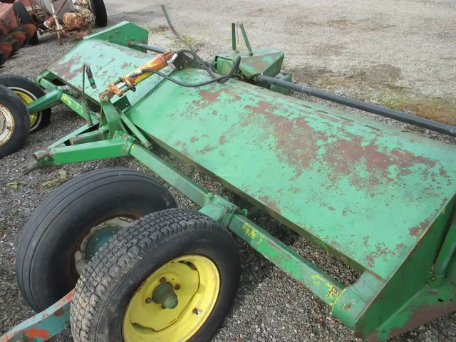John Deere 27 Broyeur de récolte
