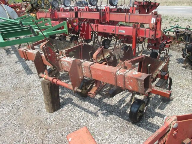 International Harvester 2 row cultivateur - en rang
